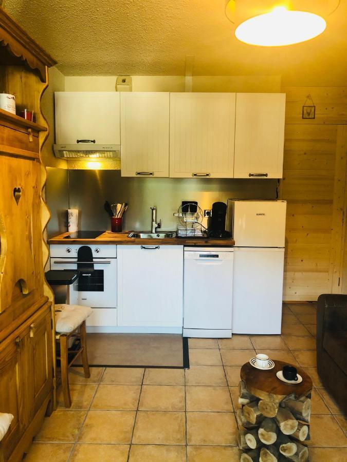 Dore Apartment *